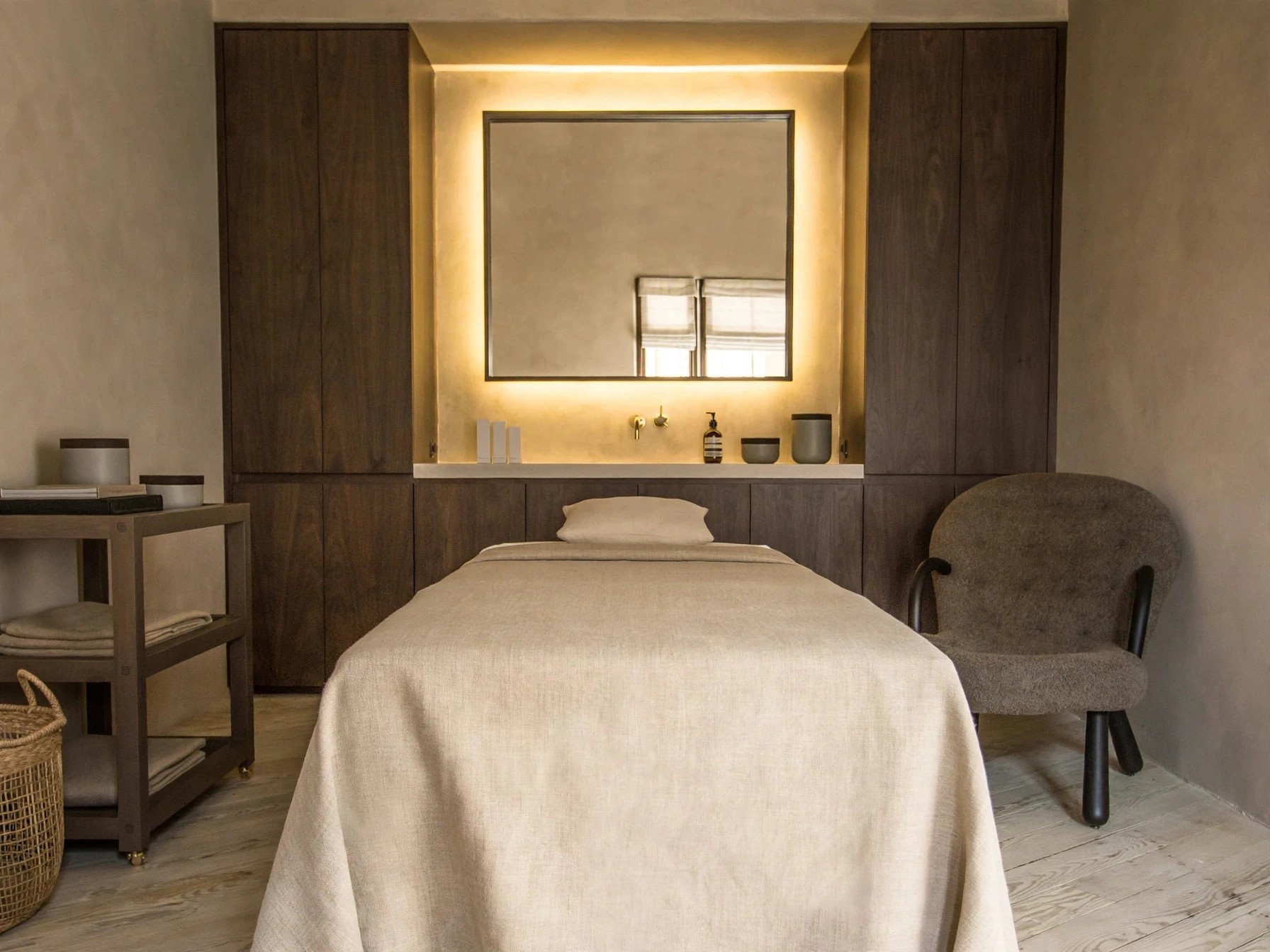 Empty facial bed inside the calm Shani Darden studio.